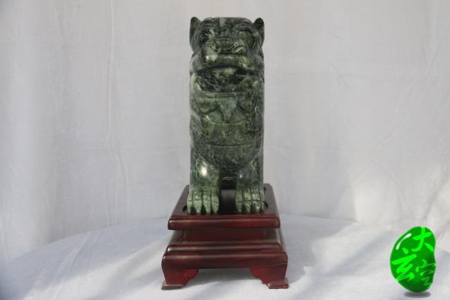 囚牛 大：68000￥ ?。?8000￥