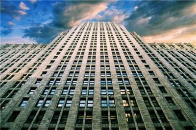 空氣濕度。如果你居住的城市相對(duì)潮濕的話，6~8層醉佳。